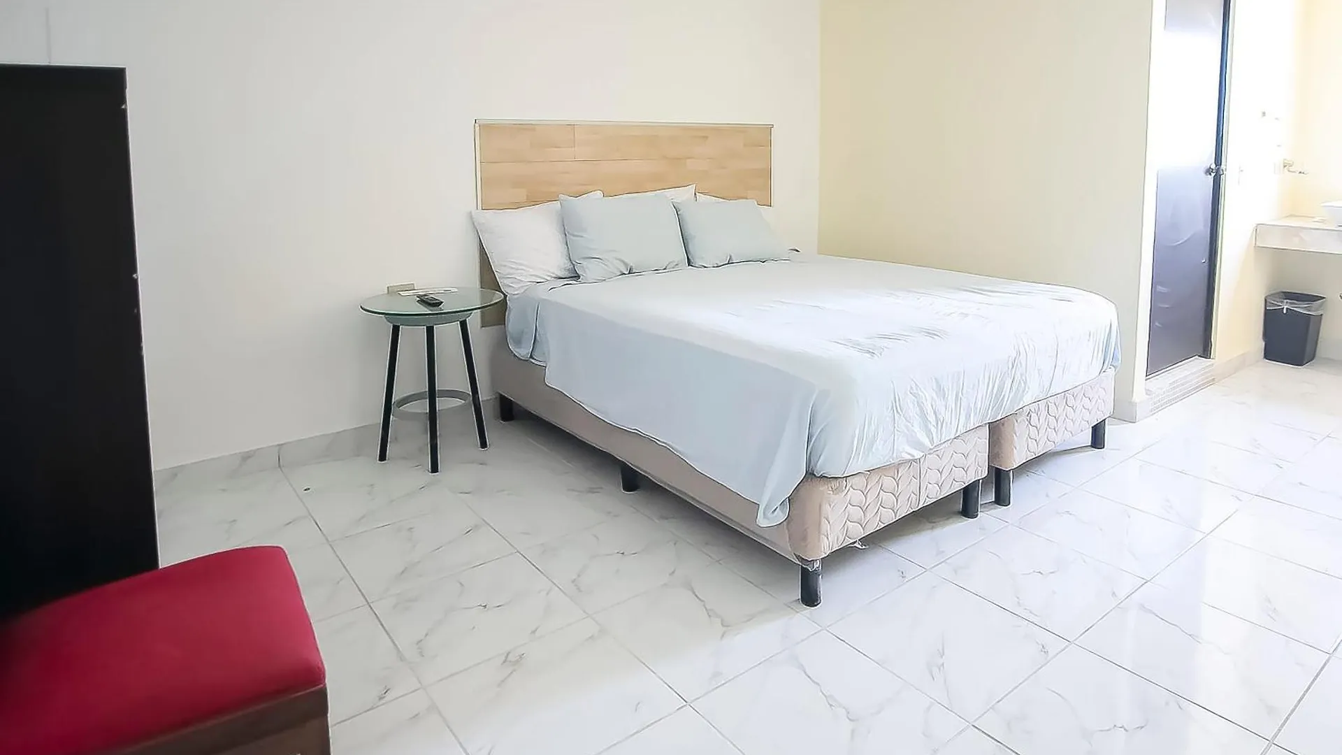 ****  Oyo Hotel Plaza Las Torres, Cabo San Lucas Mexico
