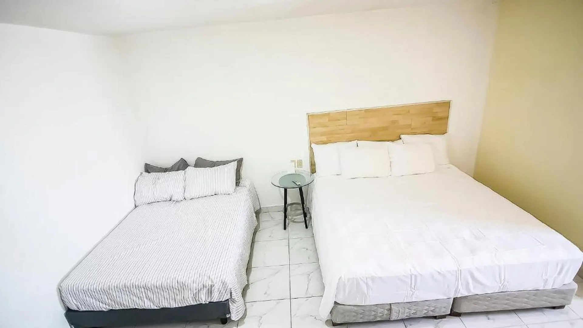OYO Hotel Plaza Las Torres, Cabo San Lucas