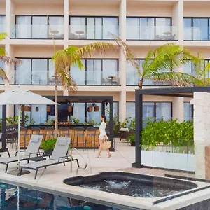 https://hive-cancun-smart-lodging.quintano-roohotels.com